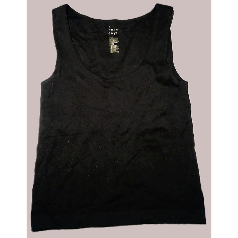 A New Day Black Sleeveless Tank Top Scoop Neck Casual Basic Medium
